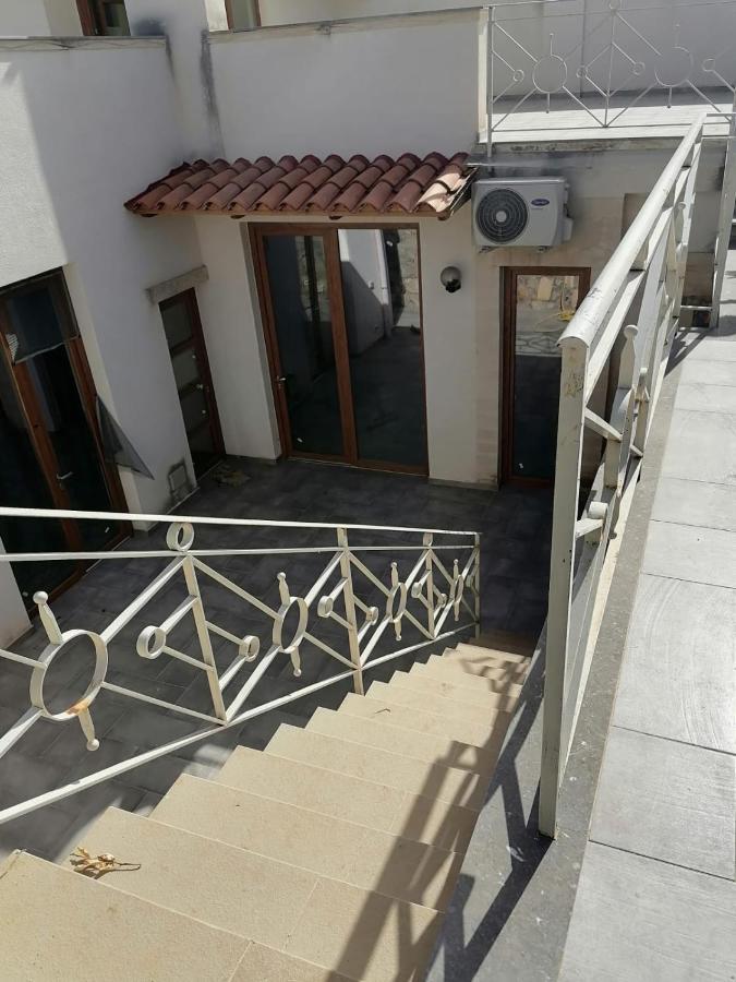 Al Tempio Della Pace Hotel Carini Eksteriør billede